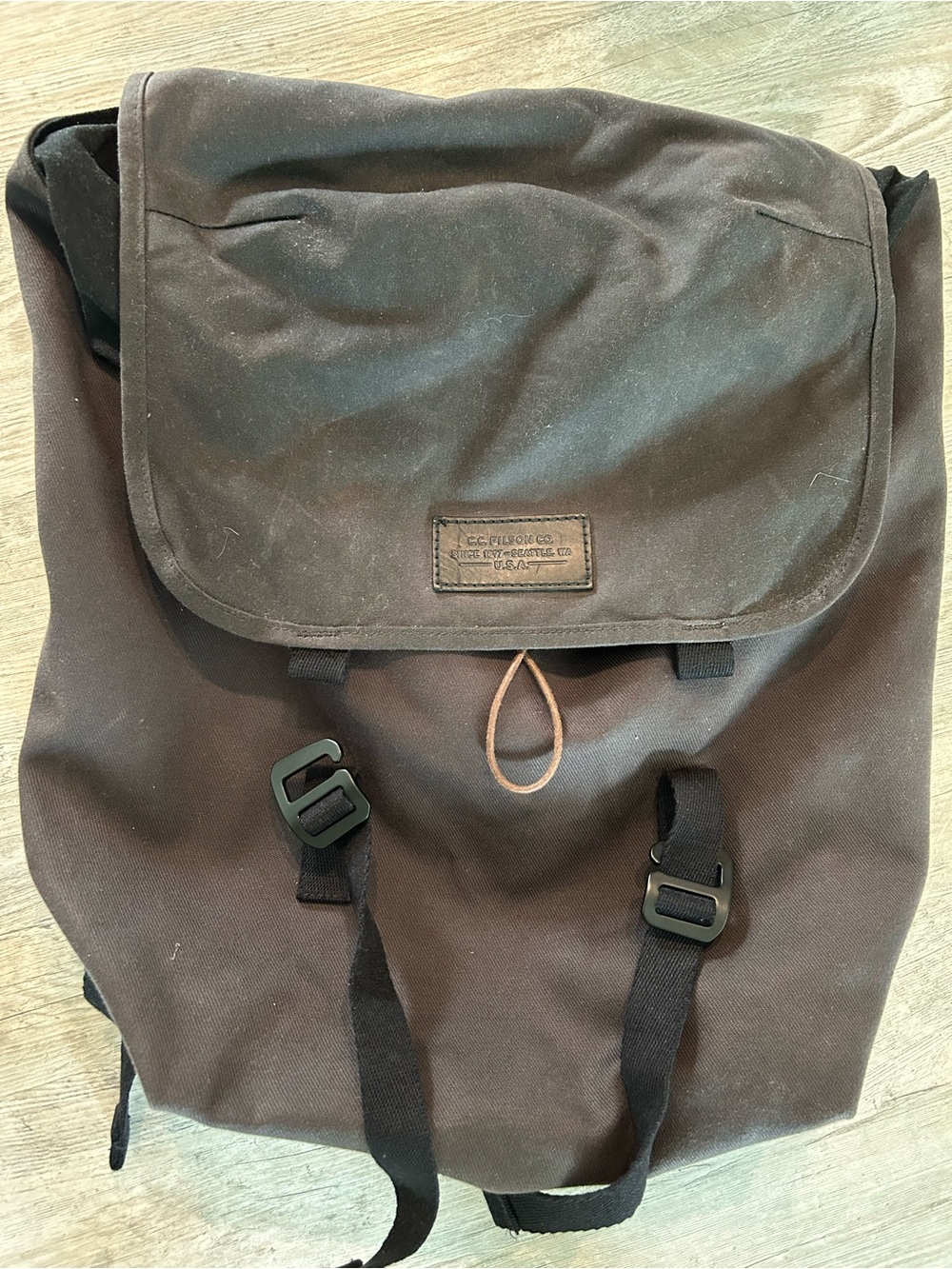 Like Brand New! Filson Rugged Twill Ranger Backpack Cinder Grey
